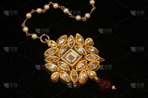 印度花式黄金设计师珠宝 新娘头装饰的女人时尚 女人